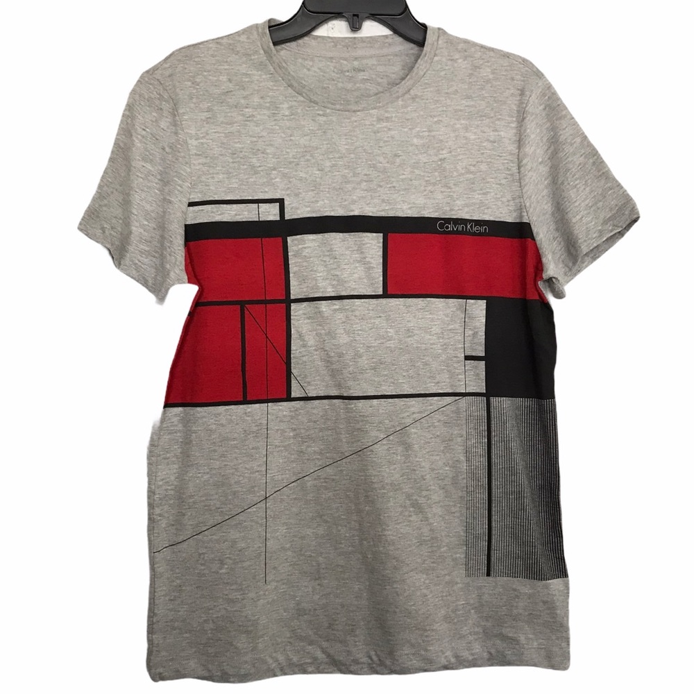 Calvin Klein Graphic Tee Size: Small